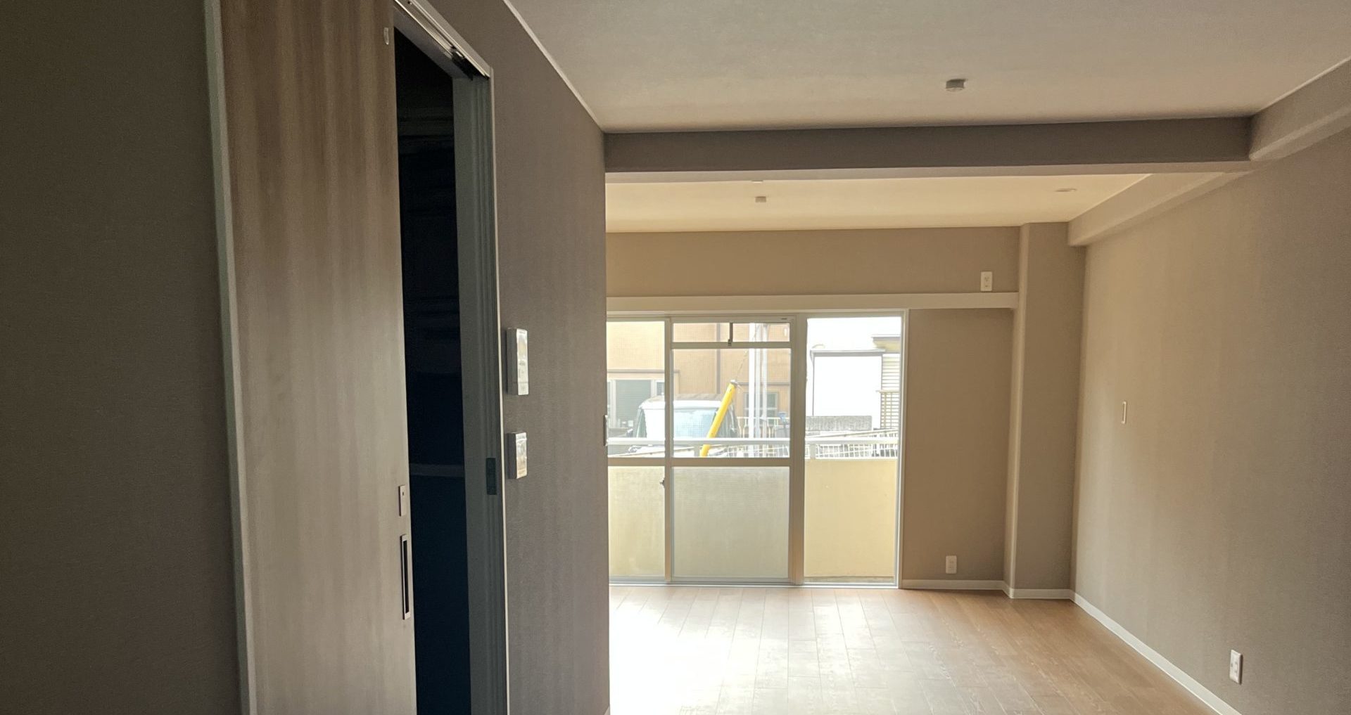 建材メーカーは自由にお選びください